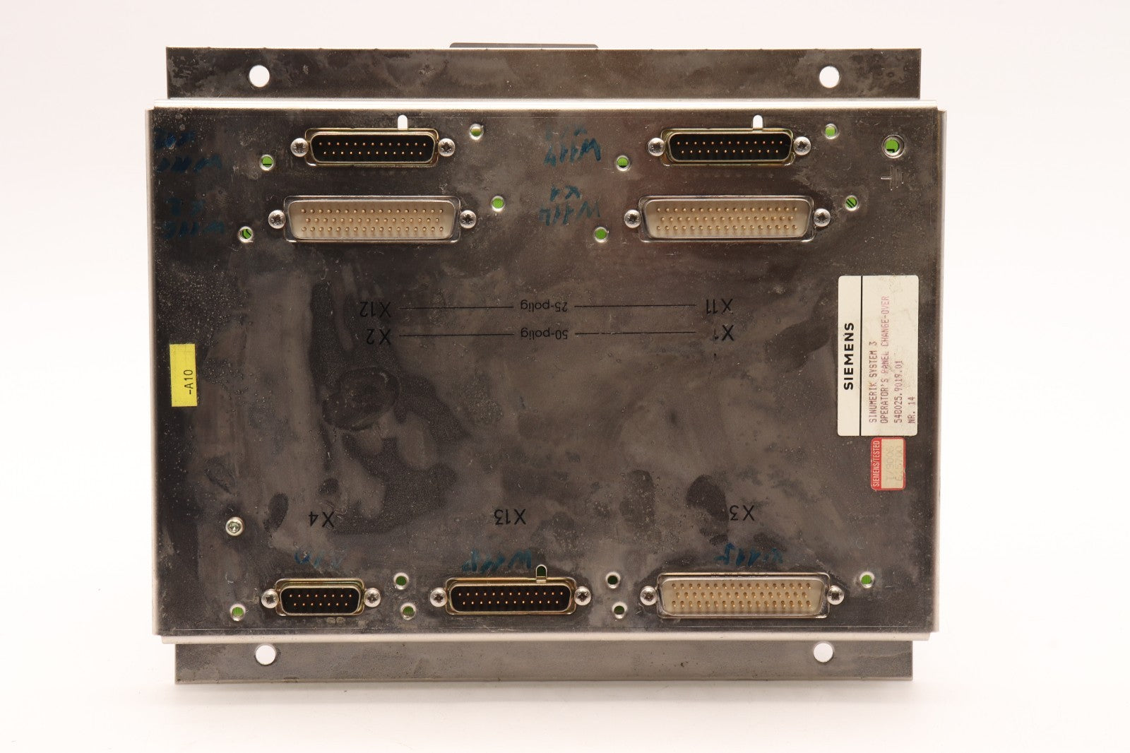 SIEMENS	6FX1121-5AC01	SINUMERIK SYSTEM 3 OP PANEL CHANGE-OVER
