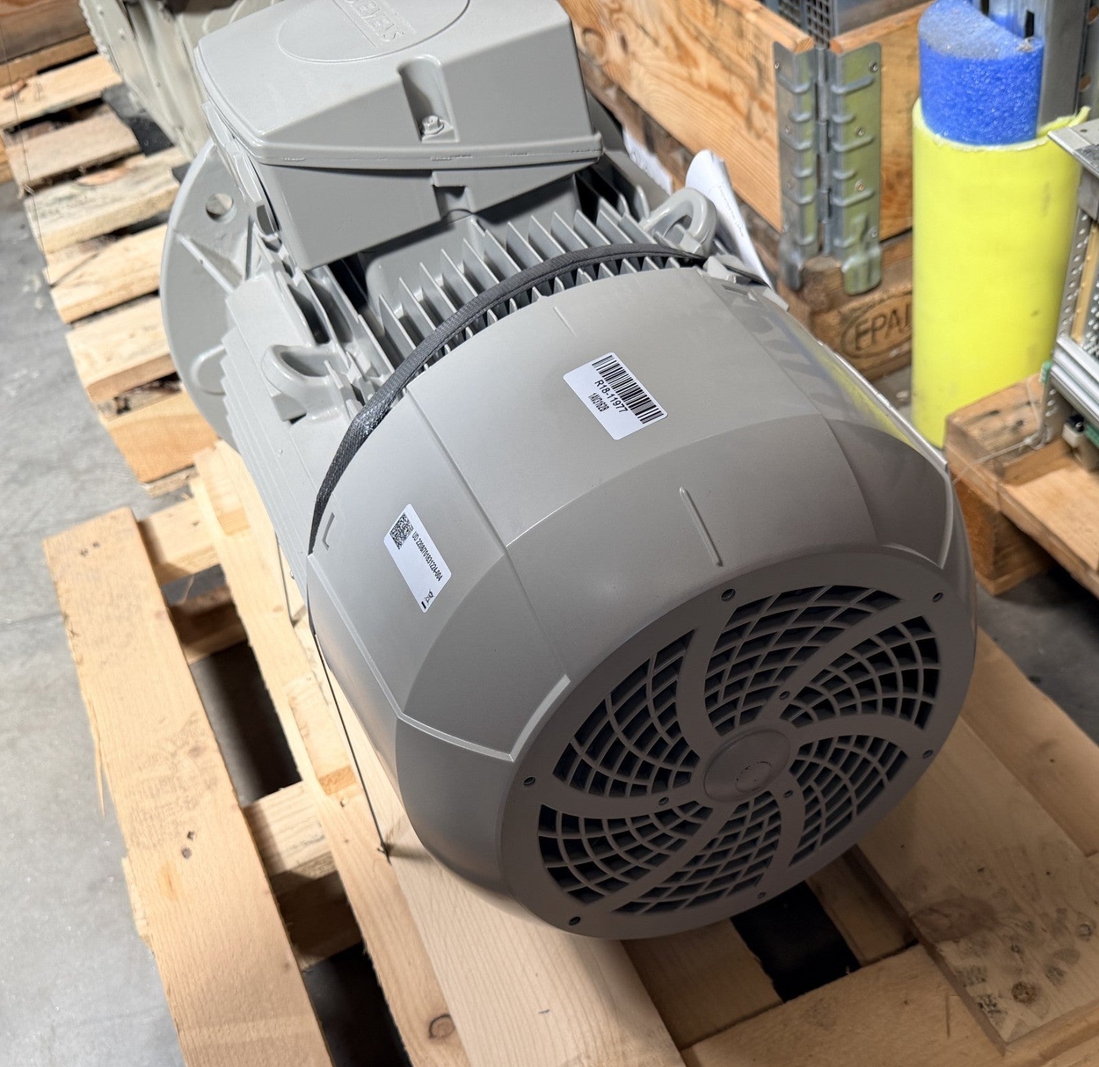 SIEMENS	1AV3162B  1LE10031DB234FA4	UD 2208/701831224-004