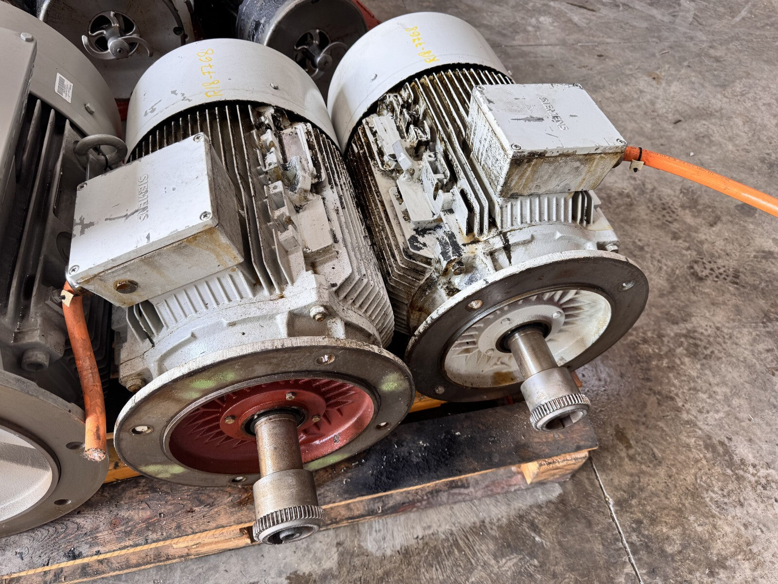 Siemens	1la51832aa61-z