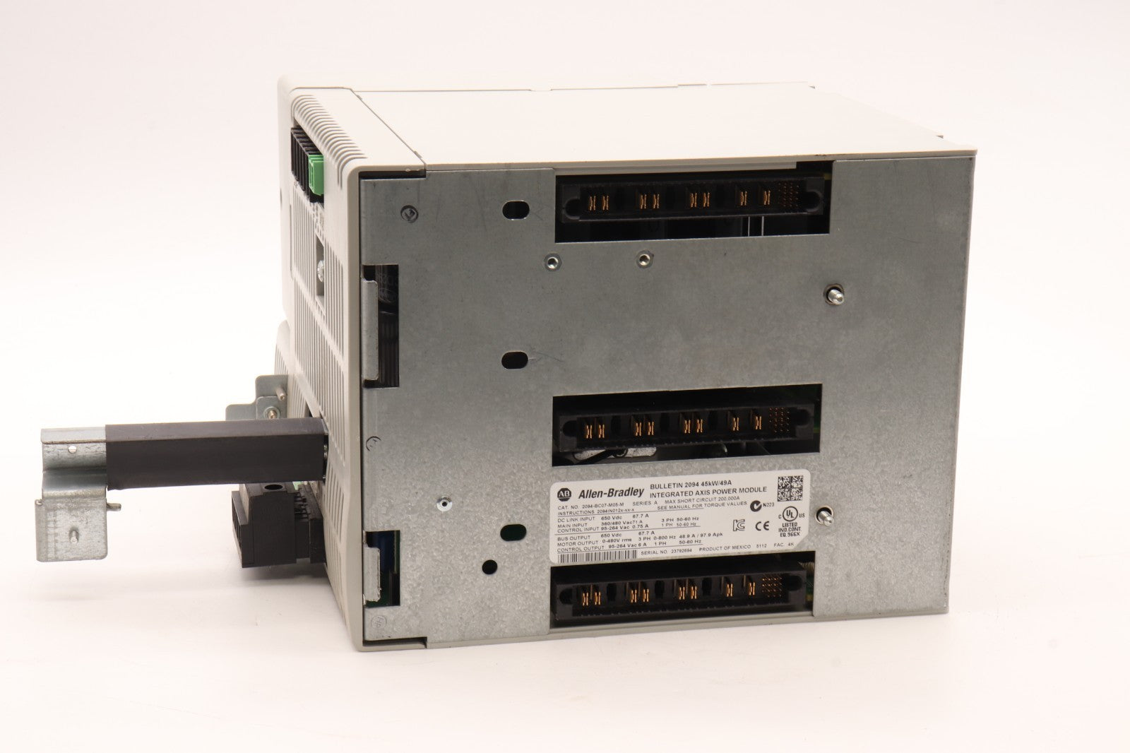 ALLEN-BRADLEY	POWER SERVO DRIVE KINETIX 6200 2094-SE02F-M00-S0 + 2094-BC04-M03-M