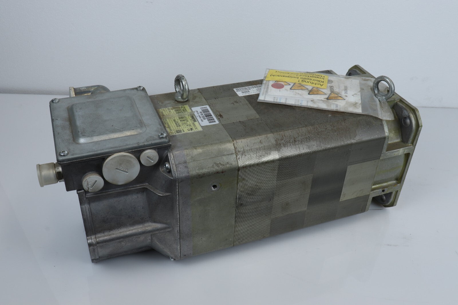 SIEMENS 3 PHASE MOTOR 1PH7107-2NF22-0DJ0