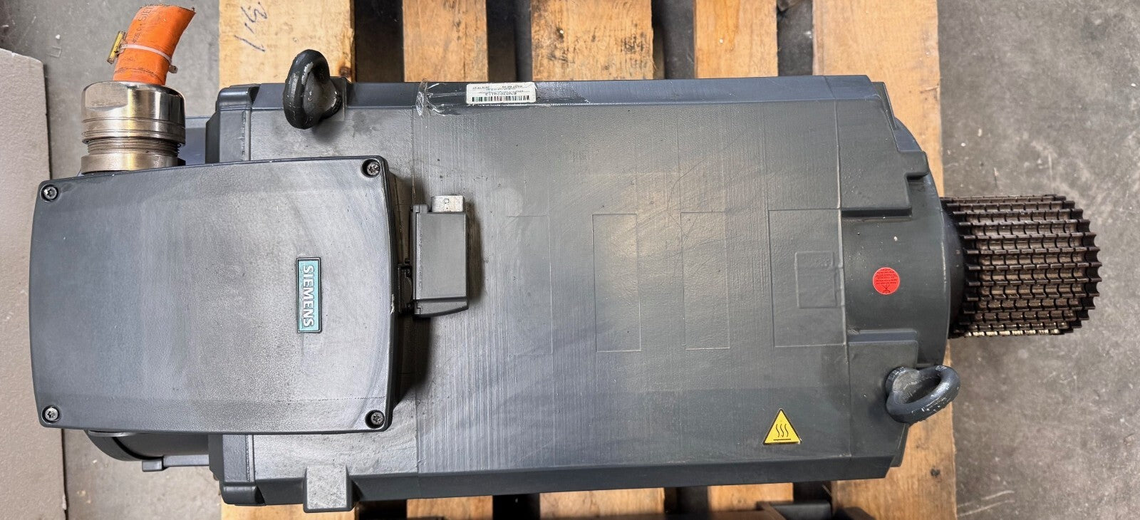 SIEMENS	SIMOTICS 3 PHASE MOTOR	1PH8165-1UF10-2LB1